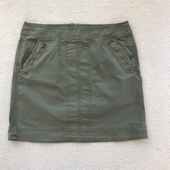 LOFT Dresses & Skirts - ANN TAYLOR LOFT ARMY GREEN SIZE 8 MINI SKIRT